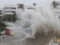 High Tide Mumbai: चार दिवस समुद्राला मोठी भरती; साडेचार मीटरपेक्षा अधिक उंच लाटा - Marathi News | High tide in the sea for four days in mumbai; waves more than four and a half meters high | Latest mumbai News at Lokmat.com High Tide Mumbai: चार दिवस समुद्राला मोठी भरती; साडेचार मीटरपेक्षा अधिक उंच लाटा - Marathi News | High tide in the sea for four days in mumbai; waves more than four and a half meters high | Latest mumbai News at Lokmat.com