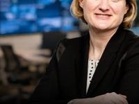 एकाच झटक्यात कंपनीनं काढले ३० हजार कर्मचारी, आता त्याचं कंपनीनं नव्या CFO ना दिलं ₹२५० कोटींचं पॅकेज - Marathi News | oracle tech company laid off 30000 employees in one fell swoop now the same company has given a package of rs 250 crore to the new CFO Hilary Maxson | Latest business Photos at Lokmat.com