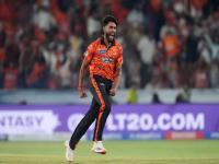 IPL च्या पदार्पणातच दमदार कामगिरी; पहिल्या सामन्यासाठी प्रफुल हिंगेला किती मिळाली सॅलरी? - Marathi News | IPL 2026: Strong performance in IPL debut; How much salary did Praful Hinge get for the first match? | Latest cricket News at Lokmat.com