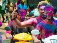 Car Care Tips: होळी आहे! कार रंगली तरी चालेल, पण मूड खराब करू नका; आजच हे करा... - Marathi News | Car Care Tips Holi 2022: Tomorrow is Holi! The car will be colored but do not spoil the mood; how to protect car from holi colors Do it today ... | Latest auto Photos at Lokmat.com