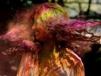 रंग उडवू चला गड्यांनो रंग उडवू चला, होळीला रंगांची उधळण - Marathi News | mumbai youth celebration holi | Latest mumbai Photos at Lokmat.com