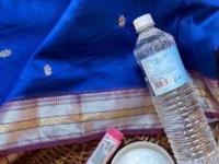 महागड्या पैठणीवर पडले तेलातुपाचे डाग? चटकन करा ३ उपाय, डाग होता कुणाला कळणारही नाही - Marathi News | how to remove oil stains from paithani saree, home hacks to remove stains from paithani saree, cleaning tips for paithani saree | Latest sakhi Photos at Lokmat.com