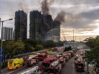 निवासी इमारती पत्त्याच्या पानांसारख्या जळाल्या, ४४ जणांचा मृत्यू, ३ जणांना अटक - Marathi News | Residential buildings burnt like leaves, 44 people died, 3 arrested | Latest international News at Lokmat.com