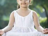 मुलांची स्मरणशक्ती- एकाग्रता वाढवण्यासाठी रामदेव बाबा सांगतात ४ उपाय, शरीरही होईल बलवान - Marathi News | Ramdev baba suggests 5 tips for the better concentration and memory of students, how to increase concentration and memory of kids, 4 exercises for improving concentration and memory of kids | Latest sakhi Photos at Lokmat.com