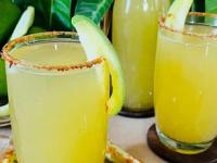 आई - आजीच्या हातचं कैरीचे पन्हे कसे मस्त लागते, पाहा पारंपरिक चवीसाठी ७ सिक्रेट टिप्स... - Marathi News | how to make kairiche panha more tasty at home easy tricks to enhance taste of raw mango panha how to make perfect kairi panha | Latest sakhi Photos at Lokmat.com