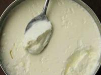 कोण म्हणे उन्हाळ्यात दही पातळ होतं? २ टिप्स, असं घट्ट होईल की केकसारखं कापता येईल - Marathi News | how to make perfect thick curd in summer at home, 3 tips for making thick curd at home, ghar pe dahi kaise jamaye | Latest sakhi Photos at Lokmat.com