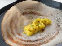 नॉनस्टिक असो किंवा साधा तवा, डोसा तव्याला चिकटणारच नाही - ६ टिप्स - करा डोसा परफेक्ट गोल - कुरकुरीत... - Marathi News | how to prevent dosa from sticking dosa sticking to tawa solution how to stop dosa from sticking | Latest sakhi Photos at Lokmat.com