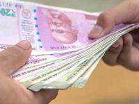 मित्र - नातेवाईक पैसे उसने मागतात आणि परत करत नाहीत? पाहा वाईटपणा न येता ‘नाही’ कसं म्हणायचं... - Marathi News | how to stop people asking for money dealing with friends who ask for money | Latest sakhi Photos at Lokmat.com