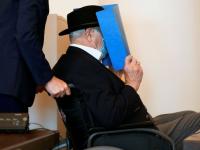 बापरे! ९३ वर्षीय ‘या’ आरोपीला कोर्टानं ठरवलं दोषी; तब्बल ५ हजार २३० जणांच्या हत्येचा आरोप - Marathi News | Hamburg’s state court found a 93-year-old guilty of 5,232 counts of accessory to murder | Latest crime Photos at Lokmat.com