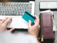 बँकेत जाऊ नका; व्यवहारासाठी NEFT, IMPS, UPIचा वापर करा; RBIच्या सूचना - Marathi News | Don't go to the bank; Use NEFT, IMPS, UPI for transactions; RBI Instructions | Latest business Photos at Lokmat.com
