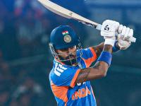 IND vs SA T20I : कटकच्या मैदानात हार्दिक पांड्याची कडक खेळी; सिक्सरच्या 'सेंच्युरी'सह साजरी केली 'फिफ्टी' - Marathi News | IND vs SA 1st T20I Hardik Pandya Brings Up His Fifty With A Maximum Record 100 Sixes In T20I 4th Indian Do This | Latest cricket News at Lokmat.com IND vs SA T20I : कटकच्या मैदानात हार्दिक पांड्याची कडक खेळी; सिक्सरच्या 'सेंच्युरी'सह साजरी केली 'फिफ्टी' - Marathi News | IND vs SA 1st T20I Hardik Pandya Brings Up His Fifty With A Maximum Record 100 Sixes In T20I 4th Indian Do This | Latest cricket News at Lokmat.com