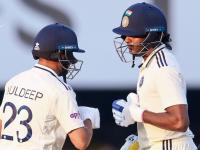 IND vs SA 2nd Test Day 4 Stumps : दोन्ही सलामीवीर तंबूत! कुलदीपला चौथ्या क्रमांकावर पाठवण्याची वेळ! - Marathi News | IND vs SA 2nd Test Day 4 Stumps Kuldeep Yadav and Sai Sudharsan survive but India Need 522 Runs And South Afica 8 Wickets To Win | Latest cricket News at Lokmat.com