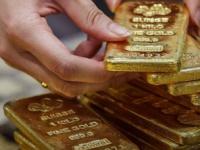 सोन्याची किंमत होती 99 रुपये तोळा, 77000 रुपयांपर्यंत कशी पोहोचली? - Marathi News | gold rate history of india how gold price increases in last 73 years | Latest business Photos at Lokmat.com