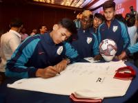 फिफा अंडर-17 वर्ल्डकपमध्ये खेळणारा भारताचा युवा फुटबॉल संघ - Marathi News | India's youth football team playing in the FIFA U-17 World Cup | Latest football Photos at Lokmat.com