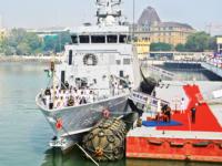 शत्रूची पाणबुडी कुठूनही शोधून उद्ध्वस्त करणार ‘सायलेंट हंटर माहे’; नौदलाच्या ताफ्यात सामील - Marathi News | 'Silent Hunter Mahe' will detect and destroy enemy submarines from anywhere; Joins the Navy fleet | Latest mumbai News at Lokmat.com