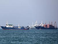 अमेरिकेच्या नाकेबंदीमुळे १५ भारतीय जहाजे होर्मुझमध्ये अडकली; मदतीसाठी नौदलाची धाव... - Marathi News | Middle East Crisis: 15 Indian ships stranded in Hormuz due to US blockade; Navy rushes for help | Latest international News at Lokmat.com अमेरिकेच्या नाकेबंदीमुळे १५ भारतीय जहाजे होर्मुझमध्ये अडकली; मदतीसाठी नौदलाची धाव... - Marathi News | Middle East Crisis: 15 Indian ships stranded in Hormuz due to US blockade; Navy rushes for help | Latest international News at Lokmat.com