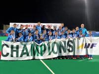 चीनचा पराभव करत महिला हॉकी संघाने जिंकला आशिया चषक - Marathi News | Asia Cup win by women's hockey team | Latest hockey Photos at Lokmat.com