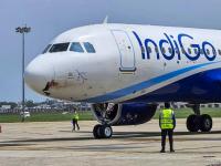 इंडिगोच्या प्रमुखांना चौकशीला बोलविणार; सोमवारीही ५६२ विमाने रद्द, प्रवाशांचे हाल - Marathi News | IndiGo chief to be summoned for inquiry; 562 flights cancelled on Monday as well, passengers suffer | Latest mumbai News at Lokmat.com इंडिगोच्या प्रमुखांना चौकशीला बोलविणार; सोमवारीही ५६२ विमाने रद्द, प्रवाशांचे हाल - Marathi News | IndiGo chief to be summoned for inquiry; 562 flights cancelled on Monday as well, passengers suffer | Latest mumbai News at Lokmat.com