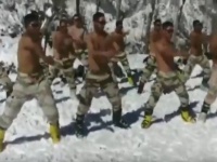 11 हजार फुटांवर रक्त गोठवणाऱ्या थंडीत भारतीय जवानांचा मार्शल आर्ट