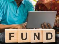 निवृत्त लोकांसाठी धोक्याची घंटा! फक्त FD वर अवलंबून राहिल्यास तुमच्या पैशाचे मूल्य होईल अर्धे! - Marathi News | Why Your ₹1 Crore FD is Not Safe for Retirement Inflation Halves Money Value in 20 Years | Latest business News at Lokmat.com