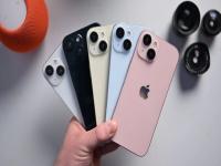 iPhone 15 सीरीजमधून Apple ची बंपर कमाई; एक फोन बनवण्यासाठी येतो इतका खर्च... - Marathi News | Apple's bumper revenue from iPhone 15 series; how mush one phone production cost? | Latest business Photos at Lokmat.com