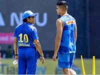 IPL 2026 Trade Deal : अर्जुन तेंडुलकर मुंबई इंडियन्स संघातून OUT? 'ऑल कॅश ट्रान्सफर डील' चर्चेत - Marathi News | IPL 2026 Trade Sachin Tendulkar Son Arjun Tendulkar Swap All Cash Transfer Deal With Shardul Thakur Mumbai Indians Lucknow Super Gaints | Latest cricket News at Lokmat.com