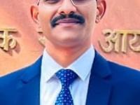 जिंकलंस मित्रा! कॉन्स्टेबलने IPS बनून घेतला अपमानाचा बदला; बॅक टू बॅक क्रॅक केली UPSC - Marathi News | IPS Uday Krishna Reddy success story who resigned from constable post after humiliation cracked upsc exam twice | Latest sakhi Photos at Lokmat.com