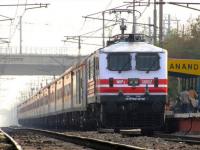 Fact Check: ३१ मार्चपर्यंत सर्व रेल्वेसेवा बंद? जाणून घ्या यामागील नेमकं सत्य - Marathi News | fact check know viral news truth about trains cancelled till 31st march | Latest fact-check Photos at Lokmat.com