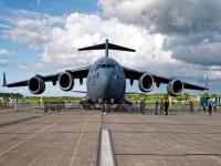 कतारमधील अमेरिकन हवाई तळावर हालचाली वाढल्या! डोनाल्ड ट्रम्प इराणविरुद्ध कारवाई करण्याच्या तयारीत? - Marathi News | Increased activity at US air base in Qatar! Is Donald Trump preparing to take action against Iran? | Latest international Photos at Lokmat.com