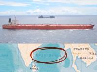 अमेरिकेच्या युद्धनौका बंगालच्या उपसागरात पोहोचल्या! इराणचा तेल टँकर लपून-छपून जात होता, २० लाख बॅरल तेल जप्त - Marathi News | US seizes Iranian tanker Bay of Bengal: US warships reach Bay of Bengal! Iranian oil tanker was sneaking in, 2 million barrels of oil seized | Latest international News at Lokmat.com