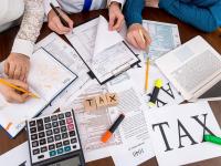 Income Tax : आयटीआरमधील हुशारी पडू शकते महागात, १ लाख लोकांना आलीये नोटीस; जाणून घ्या - Marathi News | income tax department sends notice to 100000 taxpayers not giving correct information nitmala sitharaman finance minister | Latest business Photos at Lokmat.com