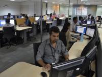 IT सेक्टर धोक्यात; ८० हजार कर्मचाऱ्यांना कामावरुन काढले, नवीन भरतीही मंदावली; कारण काय? - Marathi News | IT sector in danger; 80 thousand employees laid off, new recruitment also reduced | Latest tech Photos at Lokmat.com