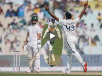 IND vs SA : बुमराहनं 'परफेक्ट सेटअप'सह असा केला सलामीवीरांचा 'करेक्ट कार्यक्रम' (VIDEO) - Marathi News | India vs South Africa 1st Test Jasprit Bumrah Strikes Double Blow Removes Both SA Openers Ryan Rickelton And Aiden Markram Watch Video | Latest cricket News at Lokmat.com IND vs SA : बुमराहनं 'परफेक्ट सेटअप'सह असा केला सलामीवीरांचा 'करेक्ट कार्यक्रम' (VIDEO) - Marathi News | India vs South Africa 1st Test Jasprit Bumrah Strikes Double Blow Removes Both SA Openers Ryan Rickelton And Aiden Markram Watch Video | Latest cricket News at Lokmat.com