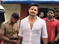 "मी पळून जाणार नाही..."; अटक झाल्यावर जय दुधाणेची पहिली प्रतिक्रिया, म्हणाला- "हनिमूनला जात असताना..." - Marathi News | jay dudhane first reaction after arrest by mumbai police due to 5 cr fraud | Latest filmy News at Lokmat.com "मी पळून जाणार नाही..."; अटक झाल्यावर जय दुधाणेची पहिली प्रतिक्रिया, म्हणाला- "हनिमूनला जात असताना..." - Marathi News | jay dudhane first reaction after arrest by mumbai police due to 5 cr fraud | Latest filmy News at Lokmat.com