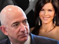 ९० खाजगी जेट, ३० वॉटर टॅक्सी... पण लग्नपत्रिकेवरुन ट्रोल! बेझोस-सांचेझ यांच्या लग्नाची पत्रिका व्हायरल! - Marathi News | Jeff Bezos and laurensanchez Wedding Invitation Goes Viral, Trolled as Made in Microsoft Paint | Latest business Photos at Lokmat.com