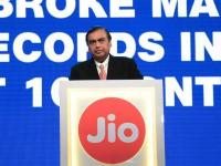 Jio ला मोठा धक्का! केवळ महिनाभरात गमावले तब्बल १.९ कोटी युझर्स; ‘या’ कंपनीला मोठा फायदा - Marathi News | reliance jio lost 1 9 crore connection and airtel added 2 74 lakh new mobile customers in september | Latest tech Photos at Lokmat.com