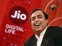Mukesh Ambani: मुकेश अंबानींची 'सॅटेलाइट ब्रॉडबँड' मार्केटमध्ये एंट्री; टाटा-मस्क-बेझोस यांना देणार टक्कर - Marathi News | Mukesh Ambani's entry into the 'Satellite Broadband' market, joint venture with SES | Latest business Photos at Lokmat.com