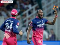 KKR vs RR : जोफ्रा आर्चरची अनोखी 'हॅटट्रिक'! मोहम्मद शमीच्या विक्रमाशी बरोबरी - Marathi News | IPL KKR vs RR Jofra Archer Equals Mohammed Shami Record Of Taking Most Wickets On First Ball Of IPL Innings | Latest cricket News at Lokmat.com