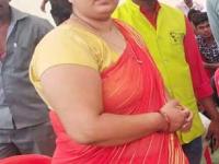 Jyoti Tiwari : खाकी वर्दीतील 'माय'! जीवाची पर्वा न करता ५०० बालविवाह थांबवले, २०० मुलांची बालमजुरीतून सुटका - Marathi News | mothers day special inspirational story constable Jyoti Tiwari prevented 500 child marriages freed 200 children from child labour | Latest sakhi News at Lokmat.com