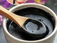 शुद्ध तुपाचं घरगुती काजळ, डोळे दिसतील सुंदर आणि केमिकल असलेले धोकादायक काजळ वापरणं बंद - Marathi News | beauty tips makeup kit how to make puree ghee kajal for eyes at home traditional method use chemical free waterproof kajal | Latest sakhi Photos at Lokmat.com