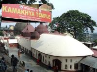 Kamakhya Devi Mandir: शिंदे गट कामाख्या देवीच्या दर्शनाला जाणार! काळी जादू उतरविणे, वशीकरणासाठी प्रसिद्ध शक्तीपिठ... - Marathi News | Eknath Shinde group will visit Kamakhya Devi Mandir! Getting rid of black magic, famous Shakti Pith for vashikaran...Guwahati | Latest national Photos at Lokmat.com