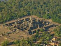 शेकडो वर्षे जुने जगातील सर्वात मोठे हिंदू मंदिर; जाणून घ्या इतिहास आणि मनोरंजक तथ्ये... - Marathi News | Cambodia Angkor Wat Temple: The largest Hindu temple in the world; Know the history and interesting facts... | Latest jarahatke Photos at Lokmat.com