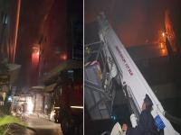 मुंबई : कमला मिल कम्पाऊंडमधील अग्नितांडवात 14 जणांचा मृत्यू - Marathi News | fire at Kamala Mills compound in Mumbai's Lower Parel, the incident has claimed 14 lives | Latest mumbai Photos at Lokmat.com