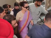 कंगना रणौत भटिंडा न्यायालयात हजर, शेतकरी आंदोलनादरम्यान केलेल्या 'त्या' टिप्पणीबद्दल मागितली माफी - Marathi News | Kangana Ranaut appears in Bathinda court, apologizes for 'that' comment made during farmers' protest | Latest national News at Lokmat.com कंगना रणौत भटिंडा न्यायालयात हजर, शेतकरी आंदोलनादरम्यान केलेल्या 'त्या' टिप्पणीबद्दल मागितली माफी - Marathi News | Kangana Ranaut appears in Bathinda court, apologizes for 'that' comment made during farmers' protest | Latest national News at Lokmat.com