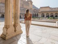 कर्नाटकात होमस्टेमध्ये अमेरिकन महिलेवर अत्याचार; मालकाने तीन दिवस वायफाय बंद ठेवले, कर्मचाऱ्यालाही अटक - Marathi News | US woman assault Karnataka homestay: American woman raped in homestay in Karnataka; Owner turned off WiFi for three days, employee also arrested | Latest national News at Lokmat.com