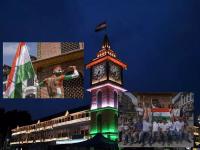 ना काटेरी तारांचा पहारा, ना दहशत, अनेक वर्षांनंतर काश्मीरमध्ये मोकळेपणाने साजरा झाला स्वातंत्र्य दिन - Marathi News | Neither barbed wire guard nor terror, Independence Day was celebrated freely in Kashmir after many years | Latest national Photos at Lokmat.com