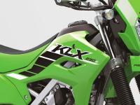 या ‘मेड इन इंडिया’ बाईकवर 1.30 लाख रुपयांचा डिस्काउंट; Hero च्या या बाईकशी स्पर्धा... - Marathi News | Discount of Rs 1.30 lakh on KLX 230 'Made in India' bike; Competes with this Hero bike... | Latest auto Photos at Lokmat.com