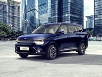 BOSE साऊंड सिस्टम, सनरुफसारख्या भन्नाट फीचर्ससह Kia Carens भारतात झाली लॉन्च; पाहा किंमत आणि डिटेल्स - Marathi News | Kia Carens 6 and 7 seater launches in India with abandoned features like BOSE sound system sunroof See price and details other feature competition to maruti ertiga xl6 | Latest auto Photos at Lokmat.com