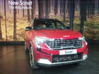 Kia Sonet Facelift : नव्या अवतारात आली सोनेट, 15 सेफ्टी फीचर्ससह बरेच काही, जाणून घ्या... - Marathi News | kia sonet facelift pre booking dates company not revealed sonet facelift price | Latest auto Photos at Lokmat.com