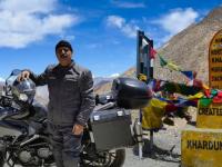 Sachin Vaze: सचिन वाझेची ‘बाईक डायरी’; प्रसिद्ध युट्यूबर ‘Mumbaikar Nikhil’ सोबत लडाख दौरा, पाहा फोटो - Marathi News | Sachin Vaze: 'Bike Diary'; Ladakh tour with famous YouTuber ‘Mumbaikar Nikhil’, see photo | Latest crime Photos at Lokmat.com